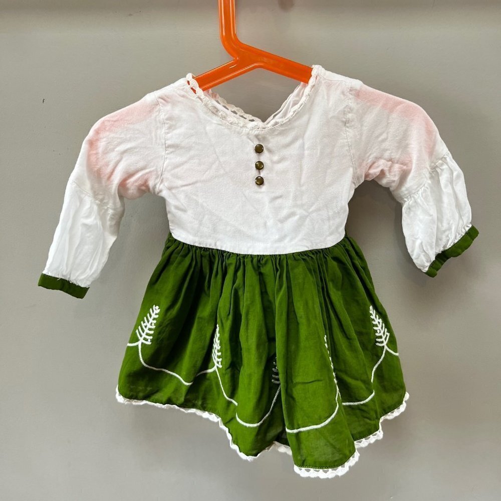 Well Dressed Wolf Green and‎ White Baby Girls Dress- Size 9 months